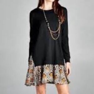 Love Kuza Boho Gray Knit Dress & Floral Ruffle Hem Size S